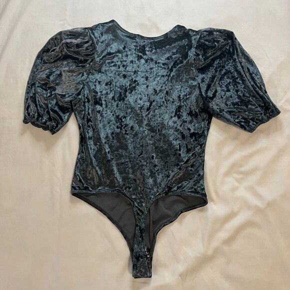 Free People Blue Green Crush Velvet V-Neck Short Sleeve Bodysuit NWT | Size S - Picture 5 of 6